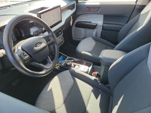Used 2026 Ford Maverick XLT AWD/4WD image 3
