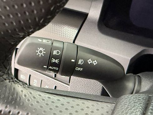 Used 2025 Toyota 4Runner Limited image 15