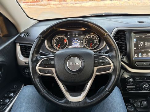 Used 2017 Jeep Cherokee High Altitude image 15