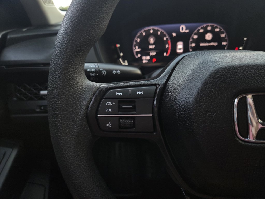 Certified 2025 Honda Accord SE image 23
