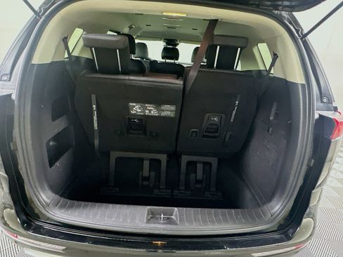 Used 2024 Kia Carnival LX image 29