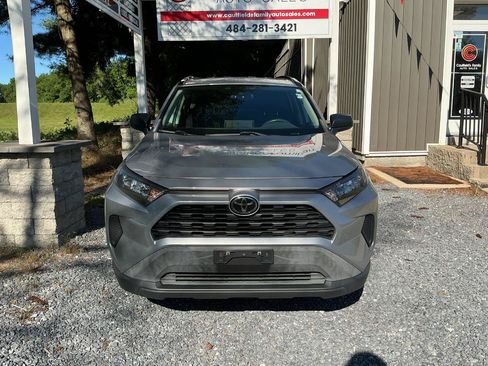 Used 2021 Toyota RAV4 LE w/ Carpet Mat Package (TMS) FWD image 2