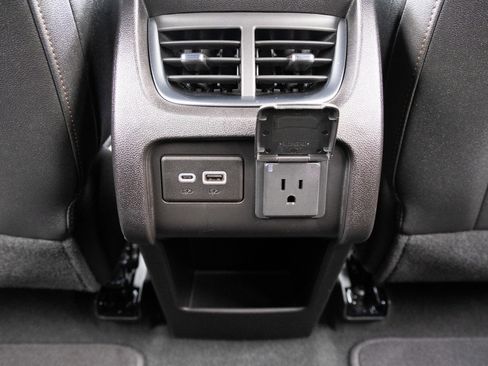 Used 2024 Chevrolet Blazer Premier image 18