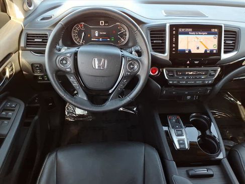 Used 2018 Honda Pilot Touring image 33