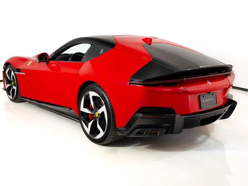 Certified 2025 Ferrari 12Cilindri RWD image 2
