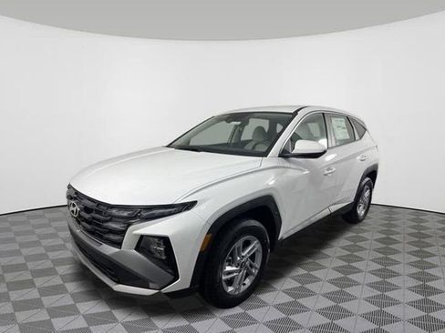 New 2026 Hyundai Tucson SE AWD/4WD image 1