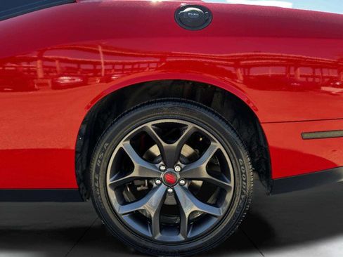 Used 2019 Dodge Challenger SXT w/ Plus Package image 45