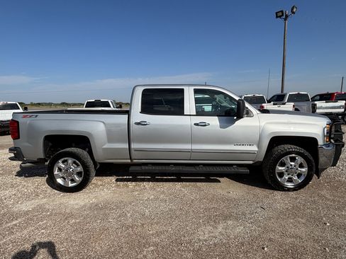 Used 2015 Chevrolet Silverado 2500 LTZ w/ LTZ Plus Package image 7