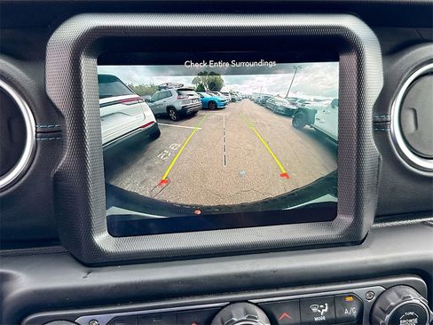 Used 2022 Jeep Wrangler Unlimited Rubicon 4xe w/ Cold Weather Group image 15