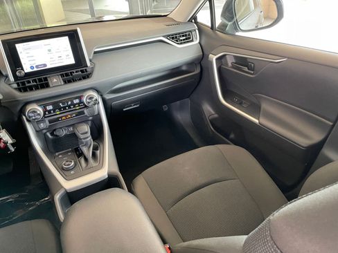 Used 2025 Toyota RAV4 LE image 44