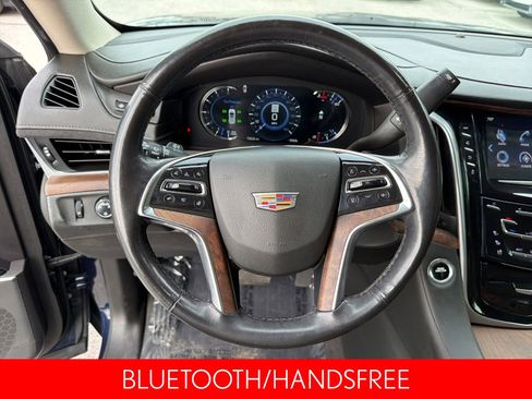 Used 2020 Cadillac Escalade Luxury image 12