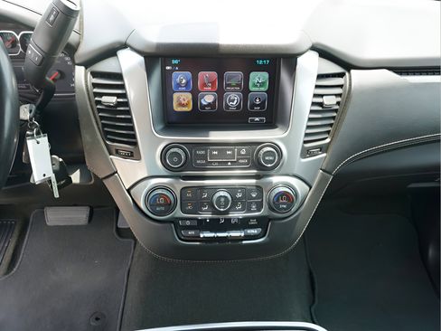 Used 2018 Chevrolet Tahoe LS image 24