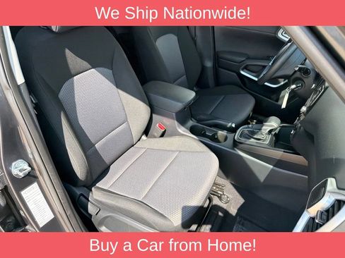 Used 2025 Kia Soul FWD image 19
