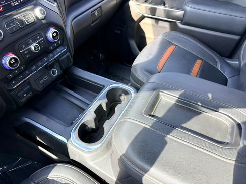 Used 2021 GMC Sierra 1500 AT4 w/ AT4 Premium Package AWD/4WD image 24