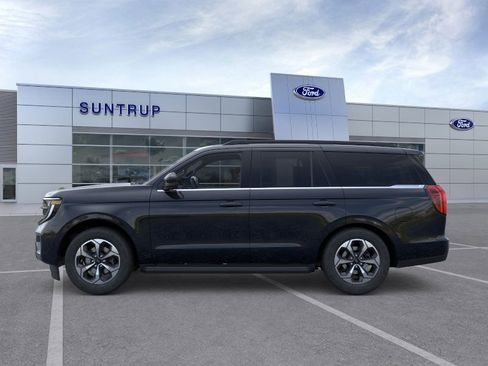 New 2026 Ford Expedition Active image 3