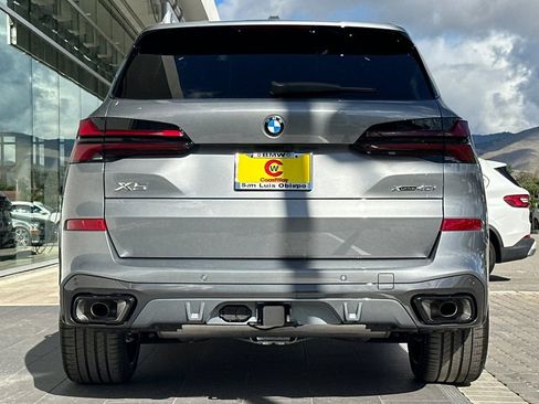 New 2026 BMW X5 xDrive40i w/ M Sport Package AWD/4WD image 4