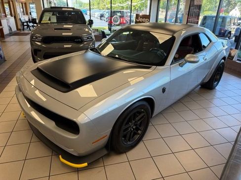 Used 2023 Dodge Challenger SRT Hellcat Redeye RWD image 2