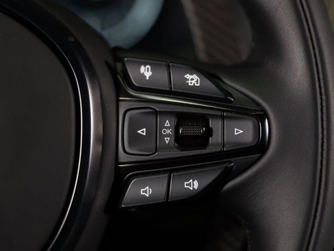 Used 2024 Aston Martin DBX 707 AWD/4WD image 34