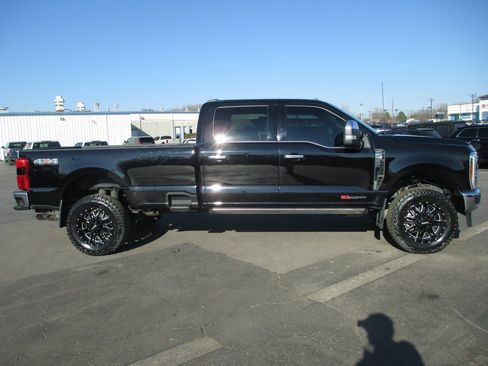 Used 2024 Ford F350 Lariat w/ Lariat Ultimate Package image 4