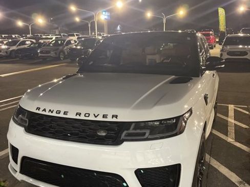 Used 2018 Land Rover Range Rover Sport HSE Dynamic image 1