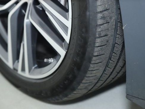 Certified 2024 BMW 430i Gran Coupe xDrive w/ Convenience Package image 37