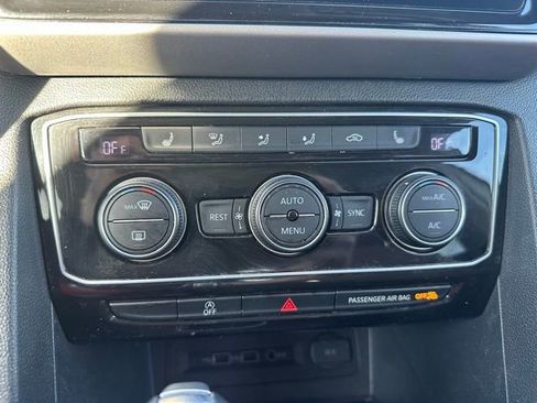 Used 2021 Volkswagen Atlas SEL image 17