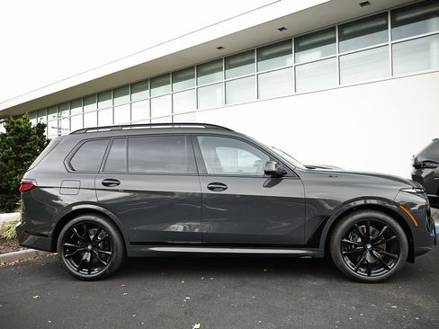 New 2026 BMW X7 xDrive40i w/ M Sport Package image 4
