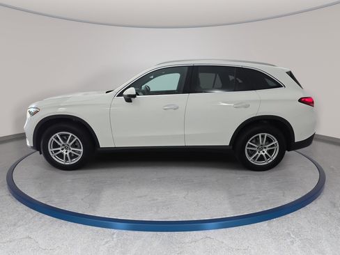 Certified 2026 Mercedes-Benz GLC 300 image 8