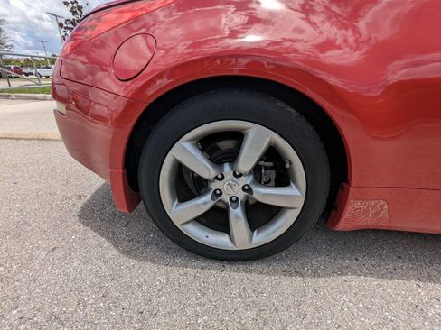 Used 2007 Nissan 350Z Touring image 23