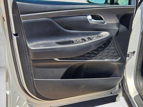 Used 2019 Hyundai Santa Fe SEL FWD image 10