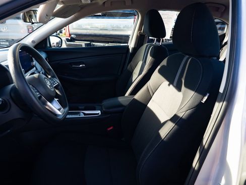 Used 2023 Nissan Sentra SV image 18