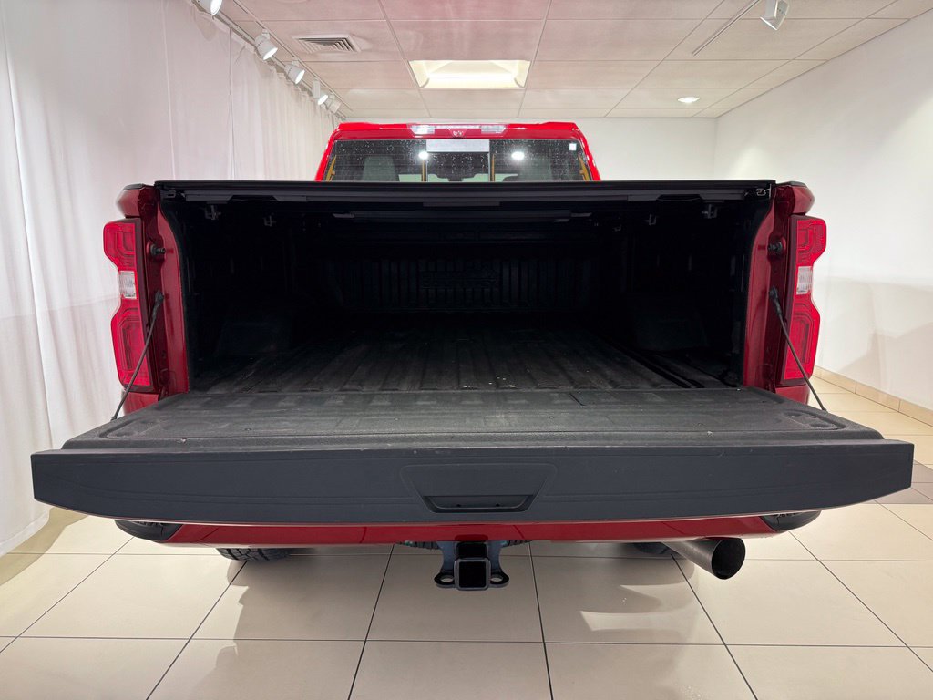 Used 2022 Chevrolet Silverado 2500 High Country w/ Z71 Off-Road Package AWD/4WD image 11