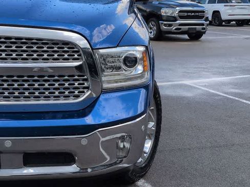 Used 2017 RAM 1500 Laramie w/ Convenience Group AWD/4WD image 11