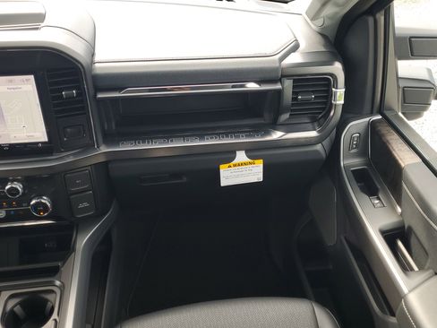 New 2026 Ford F250 Lariat w/ Black Appearance Package image 14