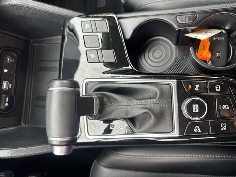 Used 2024 Kia Sportage SX FWD image 20