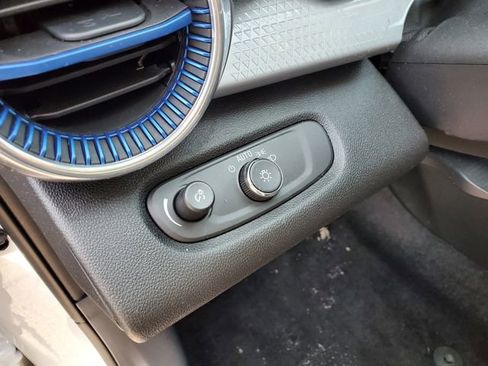 Used 2024 Chevrolet Trax LT w/ Driver Confidence Package image 22