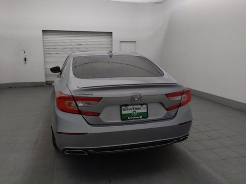 Used 2018 Honda Accord Sport image 6