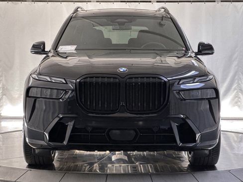 Used 2024 BMW X7 xDrive40i w/ M Sport Package AWD/4WD image 6