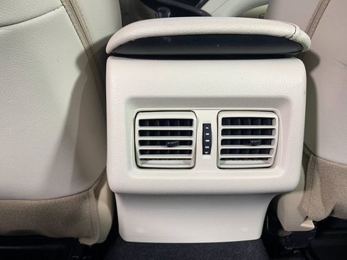 Used 2023 Toyota Camry XLE image 32