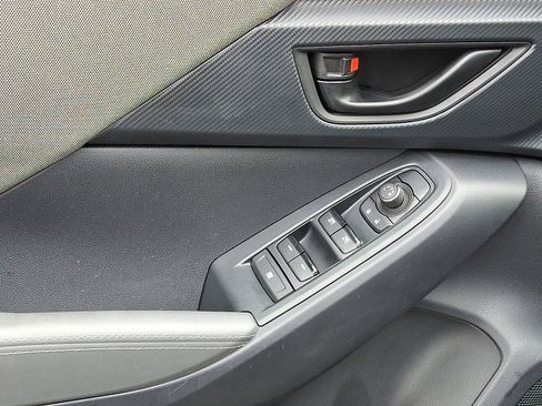 Used 2024 Subaru Crosstrek 2.0i Premium image 12