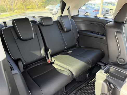 New 2026 Honda Odyssey Touring image 16