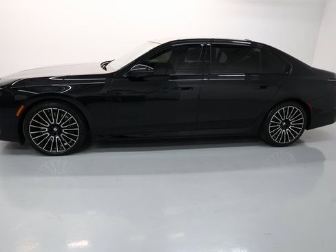 Used 2024 BMW 760i xDrive w/ Executive Package image 66