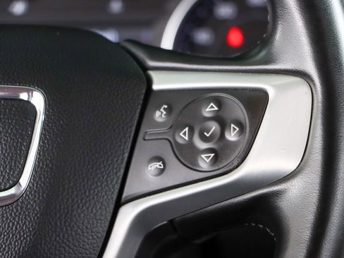 Used 2023 GMC Acadia SLT image 14