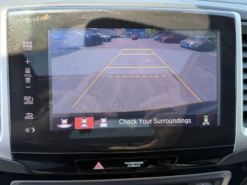 Used 2016 Honda Pilot Elite image 22