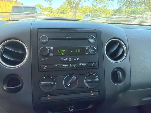 Used 2006 Ford F150 XLT RWD image 11