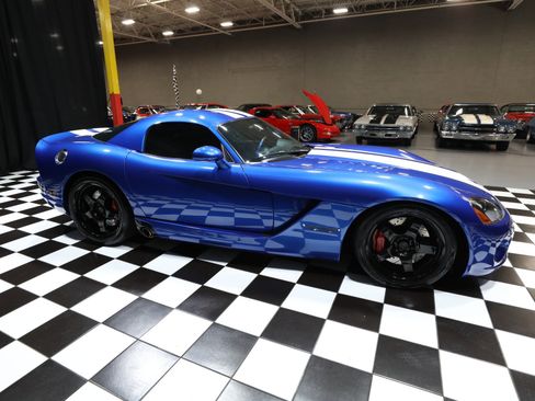 Used 2006 Dodge Viper SRT-10 w/ First Edition Group RWD image 18
