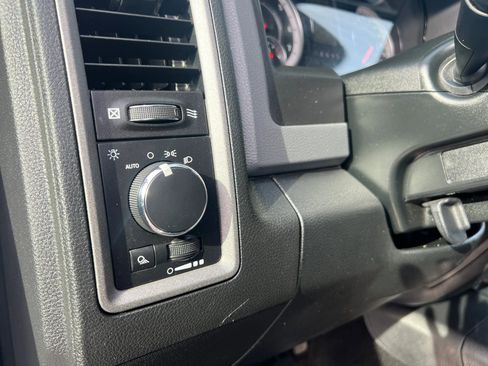 Used 2018 RAM 2500 Tradesman w/ Snow Chief Group image 17