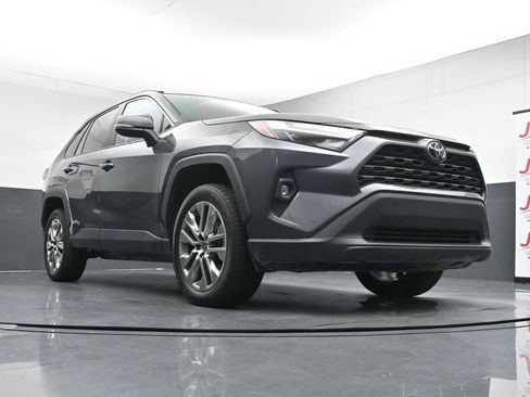 Used 2023 Toyota RAV4 XLE Premium AWD/4WD image 35