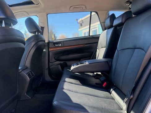 Used 2014 Subaru Outback 2.5i Limited AWD/4WD image 9