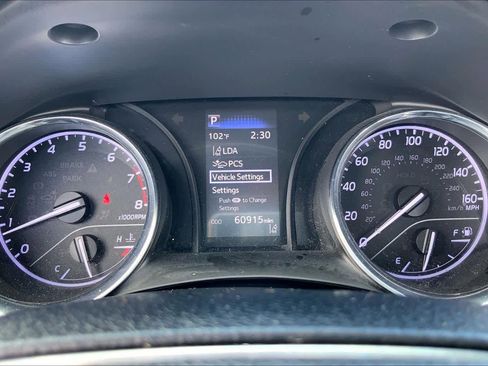 Used 2019 Toyota Camry SE FWD image 25